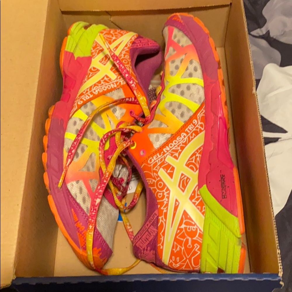 Sneakers (ASICS)